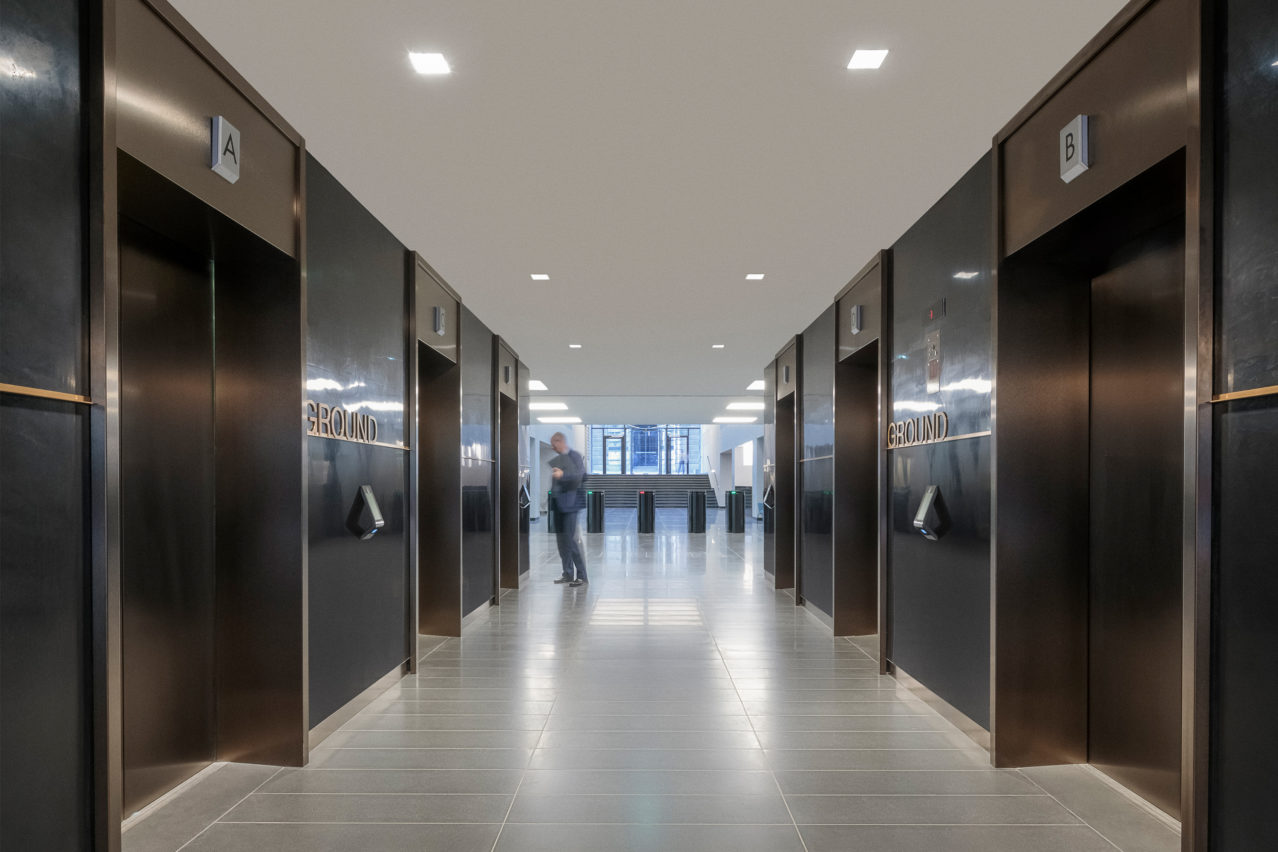 Lift lobby floor level indicators
