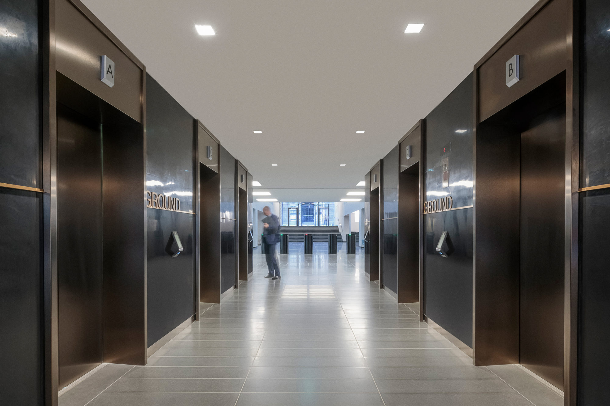 Lift lobby floor level indicators