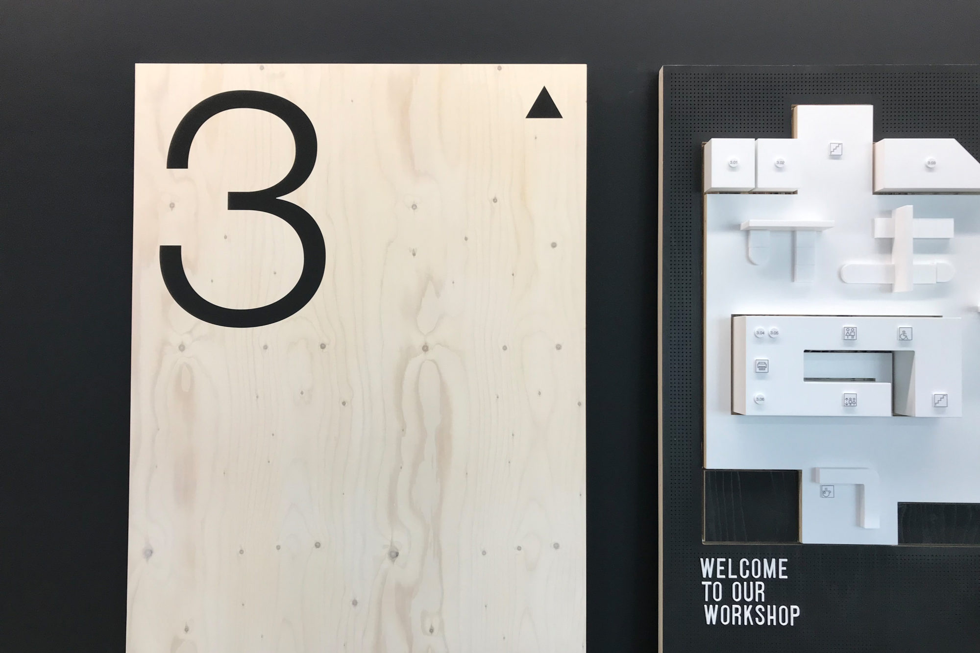 Sustainable plywood floor level indicator and wayfinding